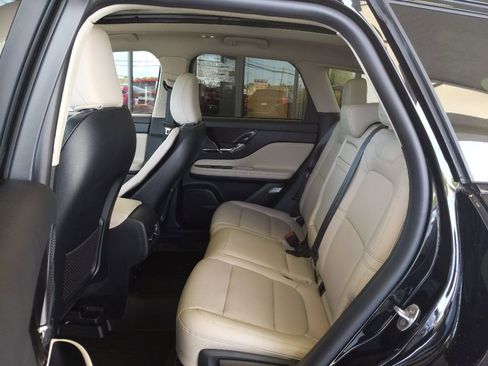 Used 2025 Lincoln Corsair AWD w/ Equipment Group 101A image 13
