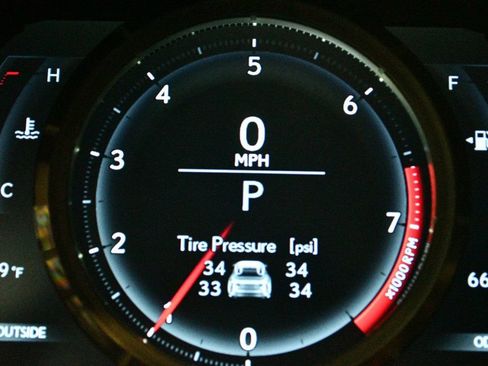 Used 2015 Lexus RC 350 2dr Coupe AWD image 43