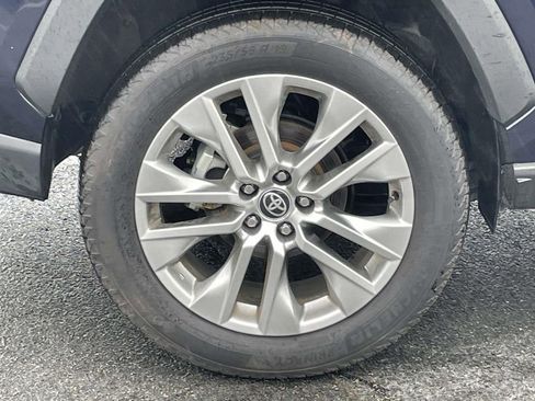 Used 2025 Toyota RAV4 XLE Premium image 13