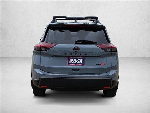 Used 2025 Nissan Rogue SV AWD/4WD image 7
