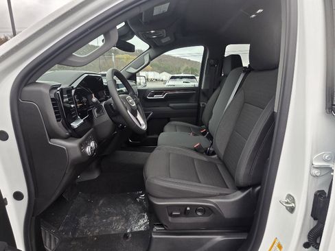 New 2026 GMC Sierra 1500 Elevation image 17