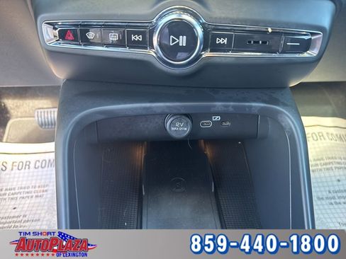 Used 2023 Volvo XC40 Recharge Ultimate image 40