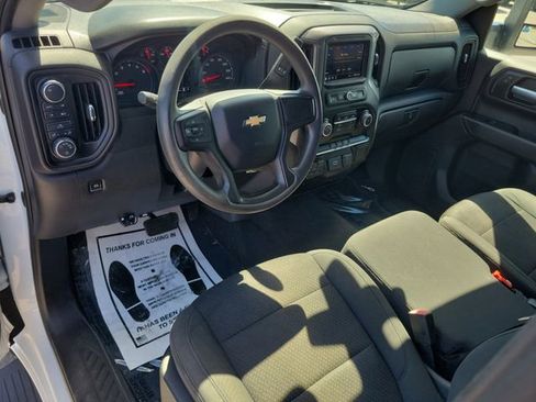 Used 2020 Chevrolet Silverado 1500 Custom w/ Custom Max Trailering Package AWD/4WD image 17