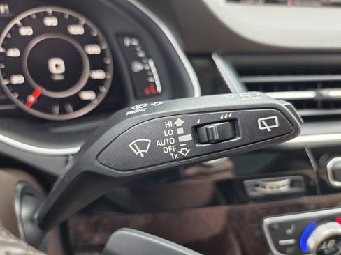Used 2019 Audi Q7 3.0T Prestige AWD/4WD image 30