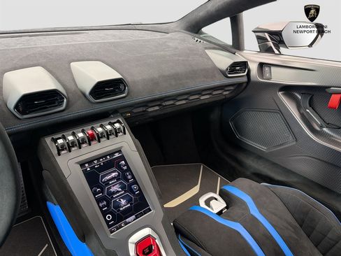 Used 2024 Lamborghini Huracan STO RWD image 20
