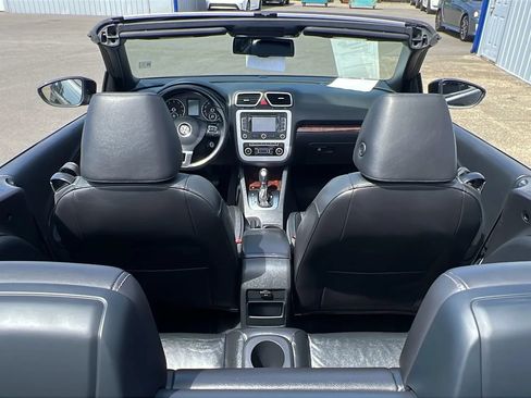 Used 2012 Volkswagen Eos Lux FWD image 30