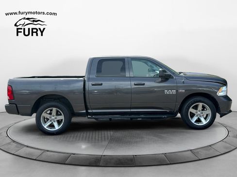 Used 2016 RAM 1500 Express AWD/4WD image 2