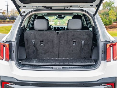 Certified 2024 Kia Sorento SX image 14