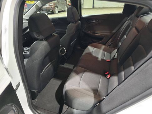 Used 2019 Chevrolet Malibu LT FWD image 29