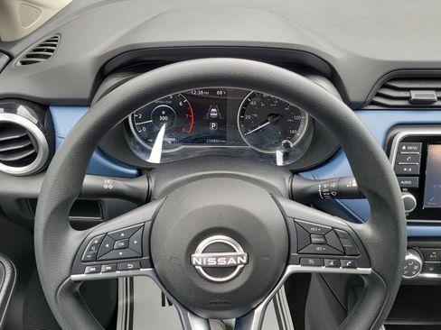 Certified 2025 Nissan Versa SV image 20