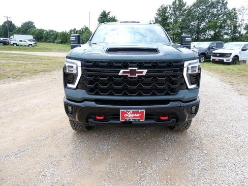 New 2026 Chevrolet Silverado 2500 ZR2 w/ LPO, Dark Essentials Package AWD/4WD image 9