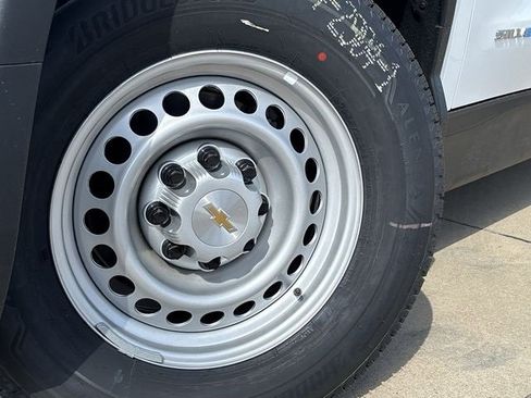 New 2025 Chevrolet Silverado EV W/T image 31