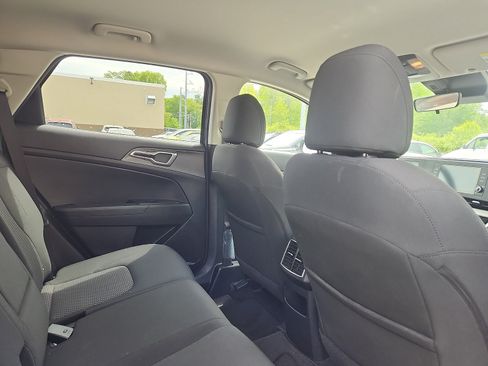Used 2024 Kia Sportage LX AWD/4WD image 28