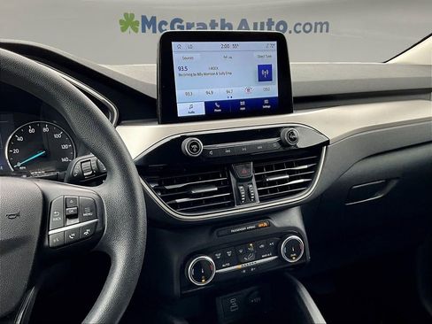 Used 2022 Ford Escape SE FWD image 9