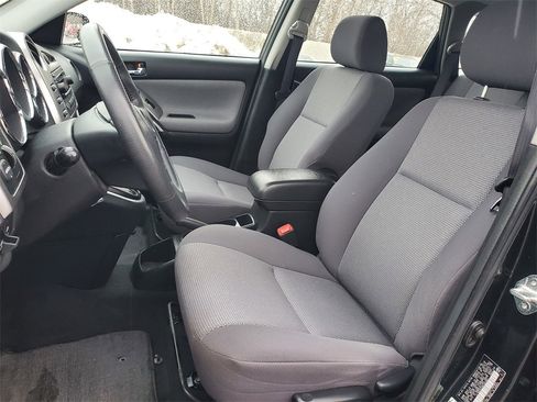 Used 2006 Toyota Matrix XR image 6