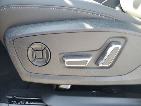 New 2026 Audi Q3 quattro 2.0T image 23