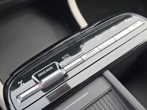 New 2026 Hyundai Tucson Limited image 36