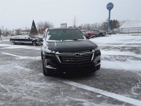 Used 2023 Chevrolet Traverse LT image 27