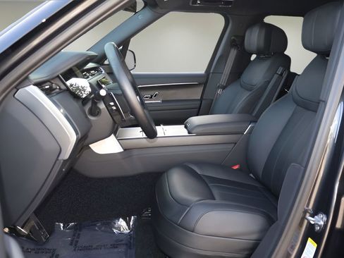 New 2026 Land Rover Range Rover Long Wheelbase Autobiography AWD/4WD image 12