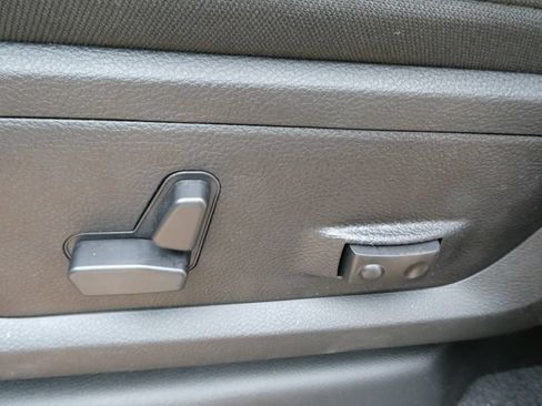 New 2026 RAM 2500 Big Horn AWD/4WD image 17