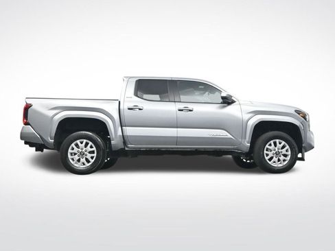 Used 2024 Toyota Tacoma SR5 image 34