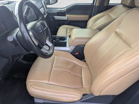 Used 2022 Ford F250 Lariat w/ Chrome Package image 15