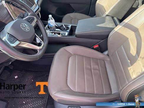 Used 2025 Volkswagen Atlas SEL image 13