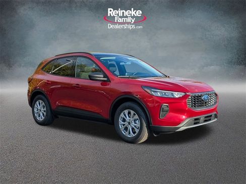 New 2026 Ford Escape Active image 3