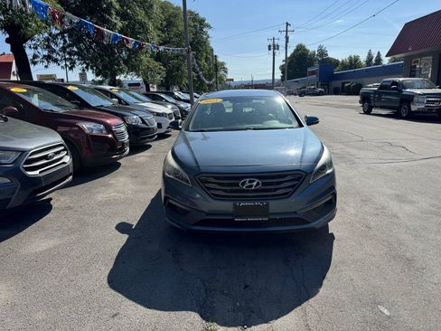 Used 2015 Hyundai Sonata Sport w/ Option Group 04 FWD image 3
