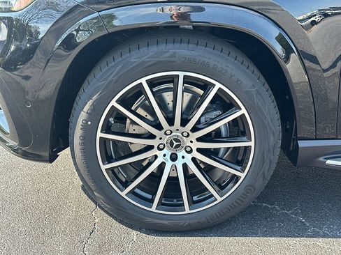 New 2026 Mercedes-Benz GLS 450 4MATIC image 12