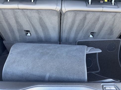 Certified 2025 BMW X7 xDrive40i w/ M Sport Package image 34