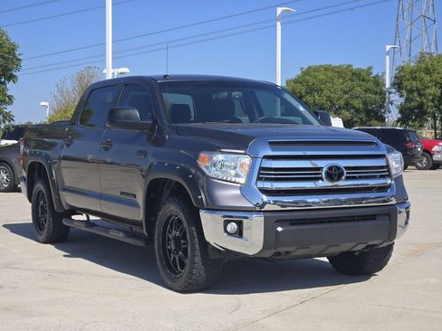 Certified 2017 Toyota Tundra SR5 w/ SR5 Upgrade Package AWD/4WD image 3
