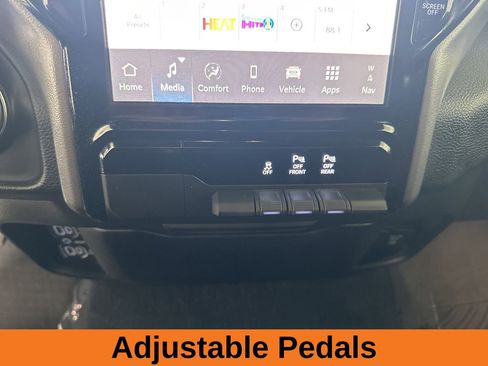 Used 2025 RAM 1500 Laramie image 19