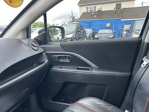 Used 2012 MAZDA MAZDA5 Grand Touring FWD image 13