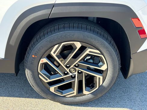 New 2026 Hyundai Tucson Limited FWD image 9