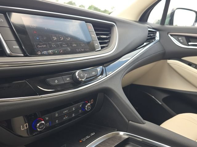 Used 2023 Buick Enclave Avenir w/ Avenir Technology Package FWD image 31