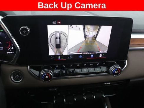 Used 2024 GMC Canyon Denali AWD/4WD image 25