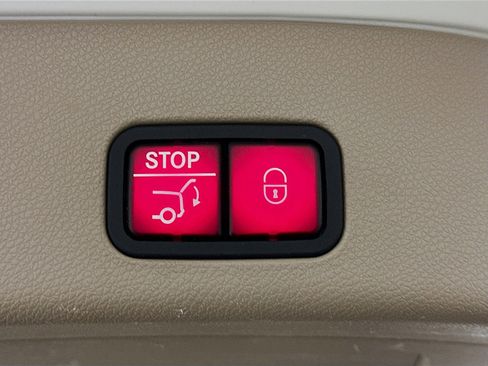 Used 2013 Mercedes-Benz GL 320 BlueTEC 4MATIC image 33