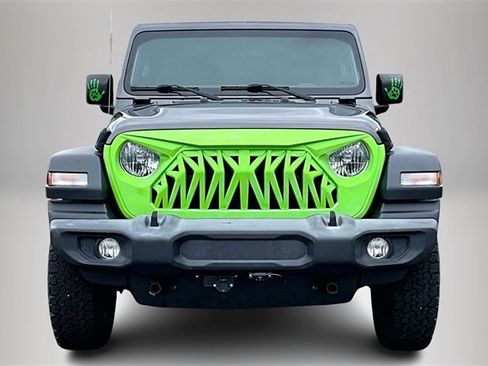 Used 2018 Jeep Wrangler Sport S image 3