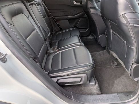 Used 2024 Ford Escape Platinum AWD/4WD image 28
