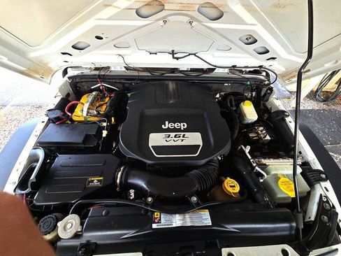 Used 2012 Jeep Wrangler Sport image 30