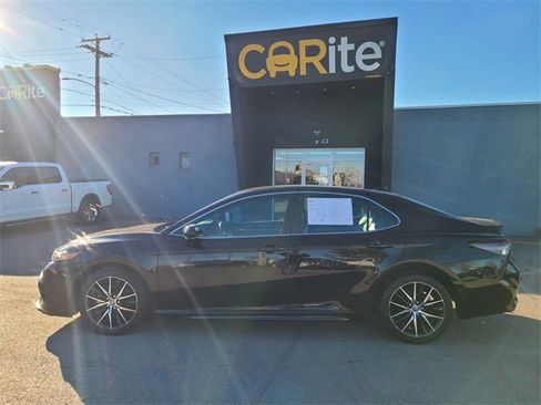 Used 2023 Toyota Camry SE image 8