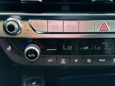 Certified 2025 Kia Telluride SX Prestige X-Pro AWD/4WD image 26
