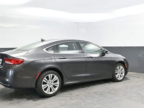 Used 2015 Chrysler 200 Limited w/ Spring Special Group FWD image 10