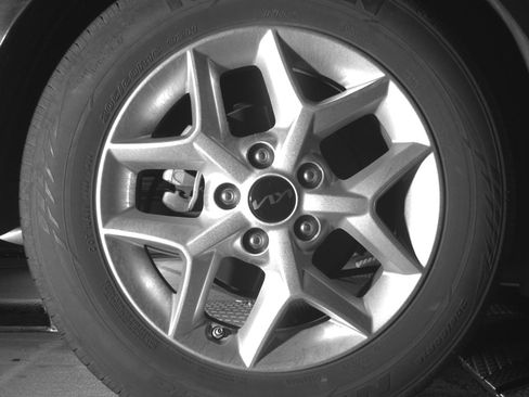 Used 2025 Kia Soul LX w/ LX Technology Package image 15