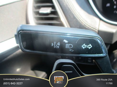 Used 2020 Lincoln Nautilus Premier w/ Equipment Group 101A AWD/4WD image 11