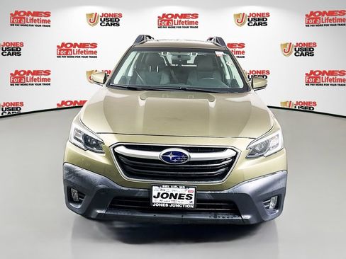 Used 2020 Subaru Outback Premium AWD/4WD image 11