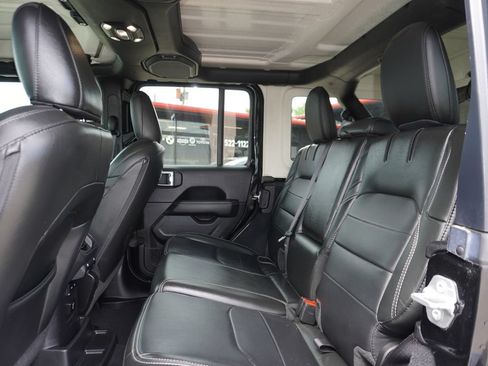 Used 2022 Jeep Wrangler Unlimited Sahara w/ Cold Weather Group AWD/4WD image 26
