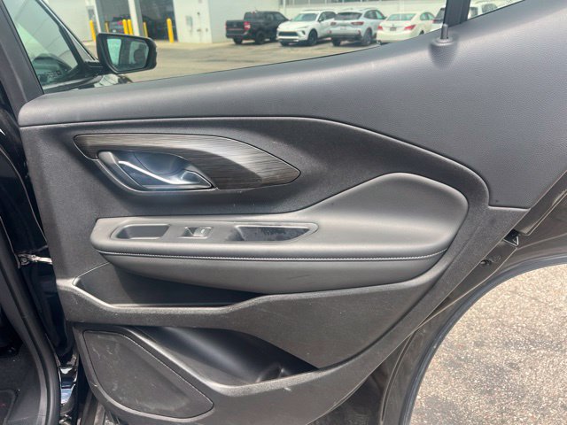 Used 2024 GMC Terrain SLT w/ Tech Package AWD/4WD image 12