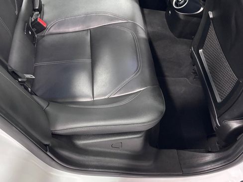 Used 2019 Alfa Romeo Giulia AWD image 24
